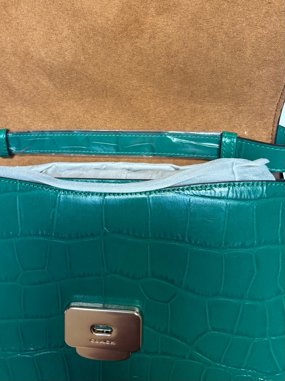 Coach Green Croc-Embossed Leather Shoulder Bag with Gold-Tone Hardware - Picture 4 of 12
